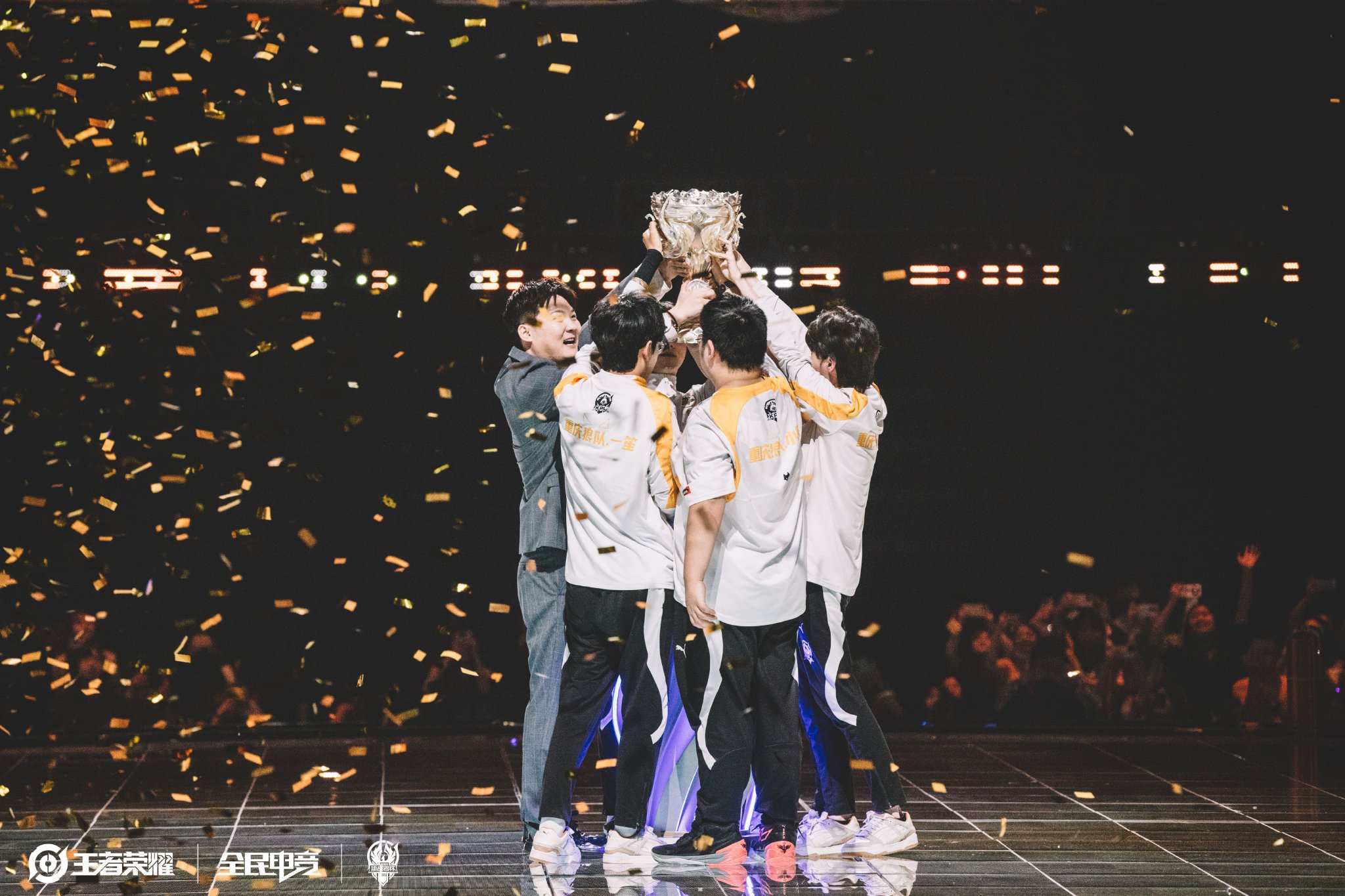 定义女子标 定义女子标