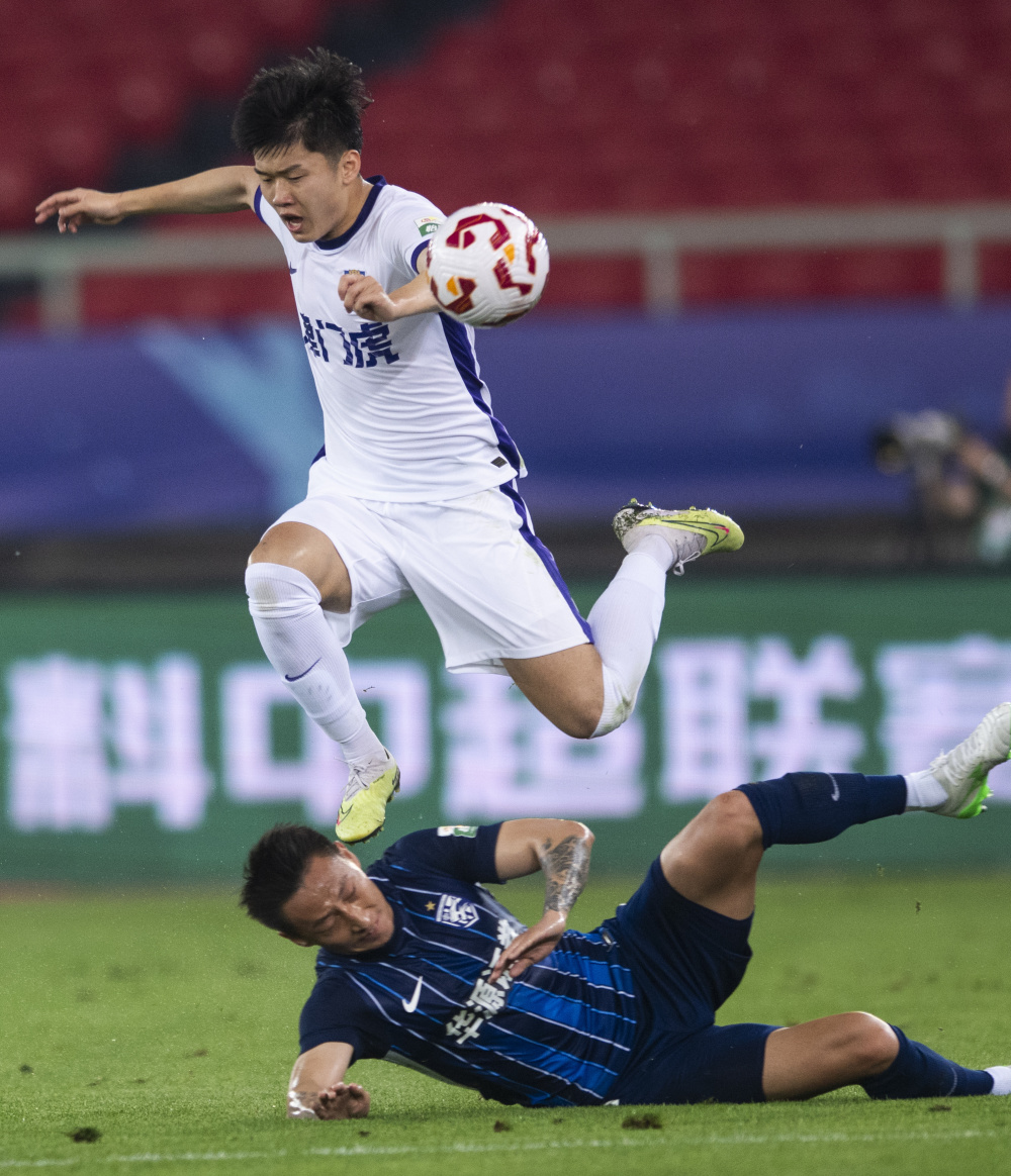 如今的哈登 如今的哈登