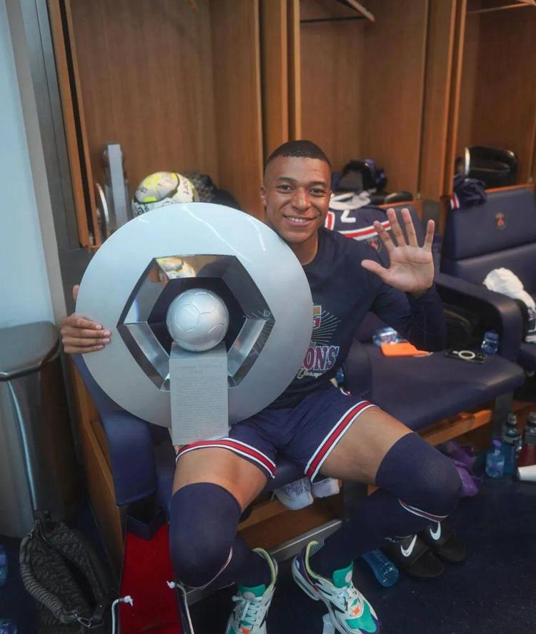 由当事人公 由当事人公